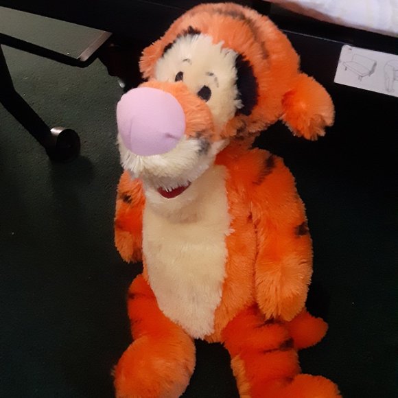 disney store tigger plush